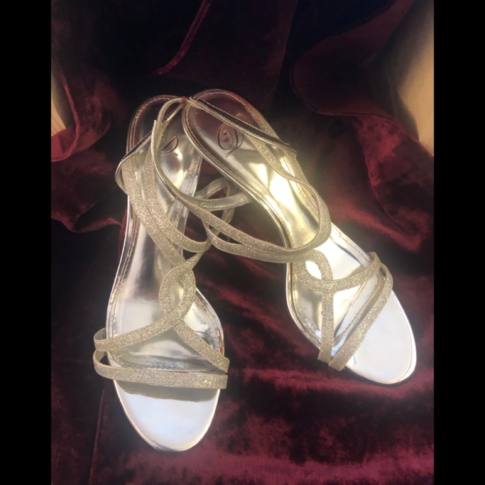 My Delicious shoes...silver glitter 3” heels
